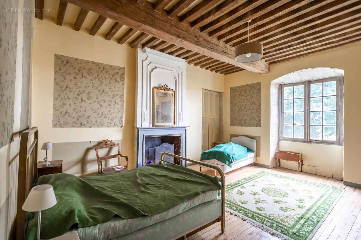 Maison à SAINT-MAURIN