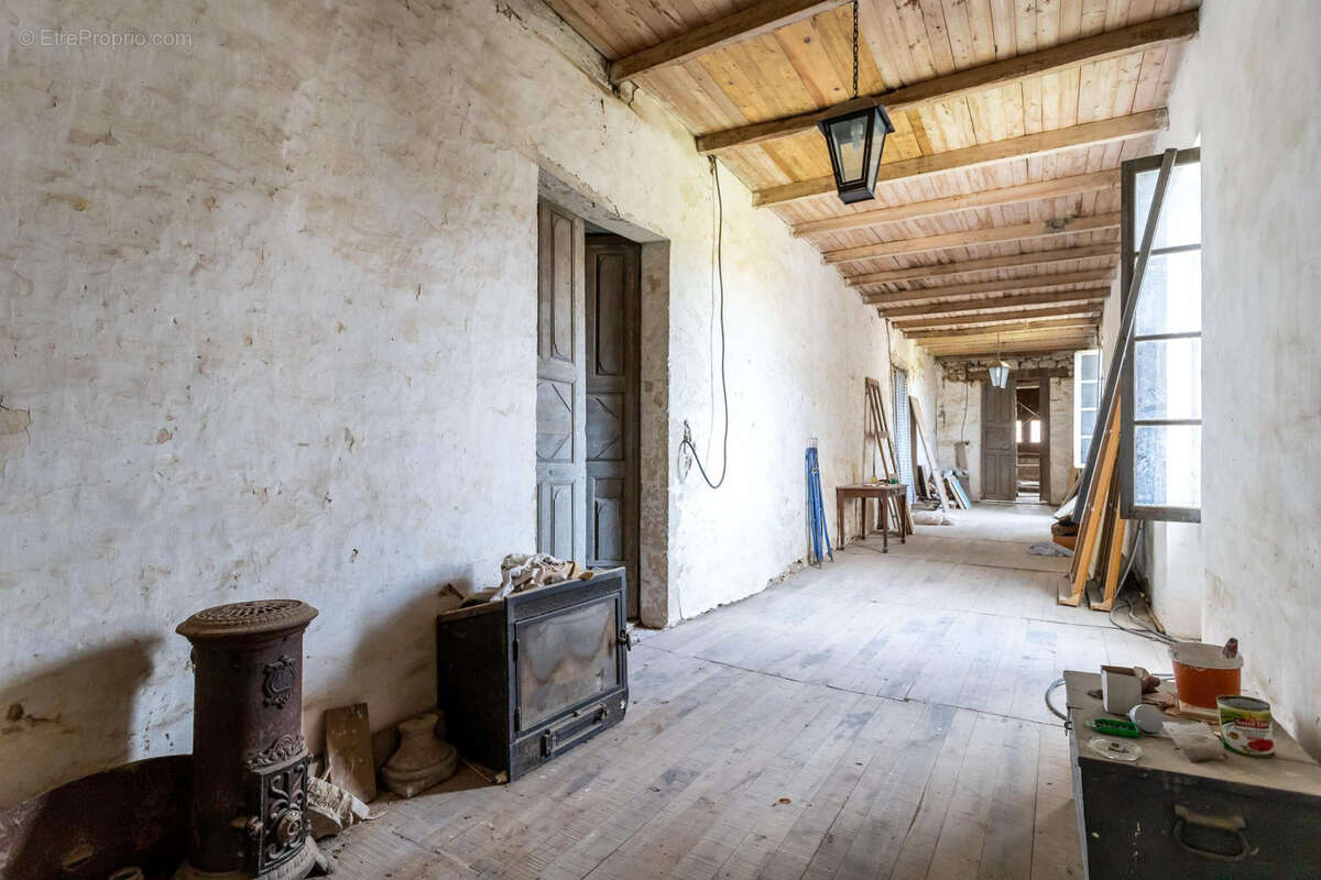 Maison à SAINT-MAURIN