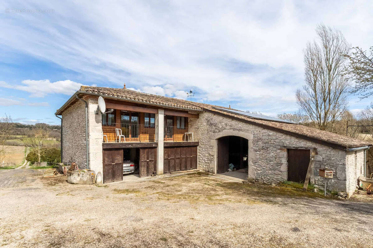 Maison à TOURNON-D&#039;AGENAIS
