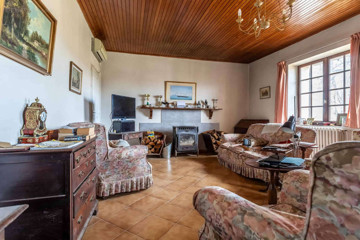 Maison à TOURNON-D&#039;AGENAIS