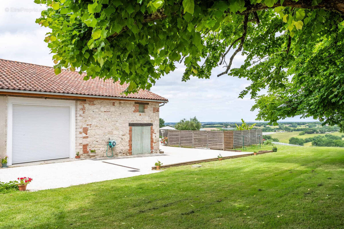 Maison à SAINT-PAUL-D&#039;ESPIS