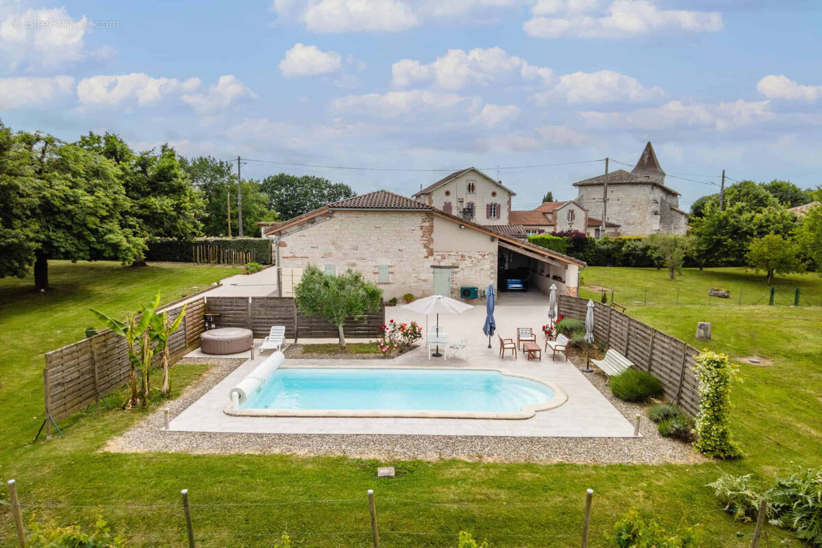 Maison à SAINT-PAUL-D&#039;ESPIS