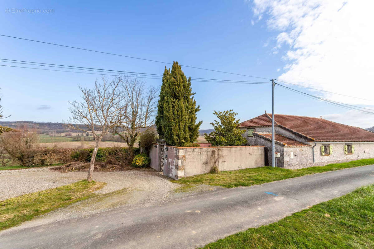 Maison à TOURNON-D&#039;AGENAIS