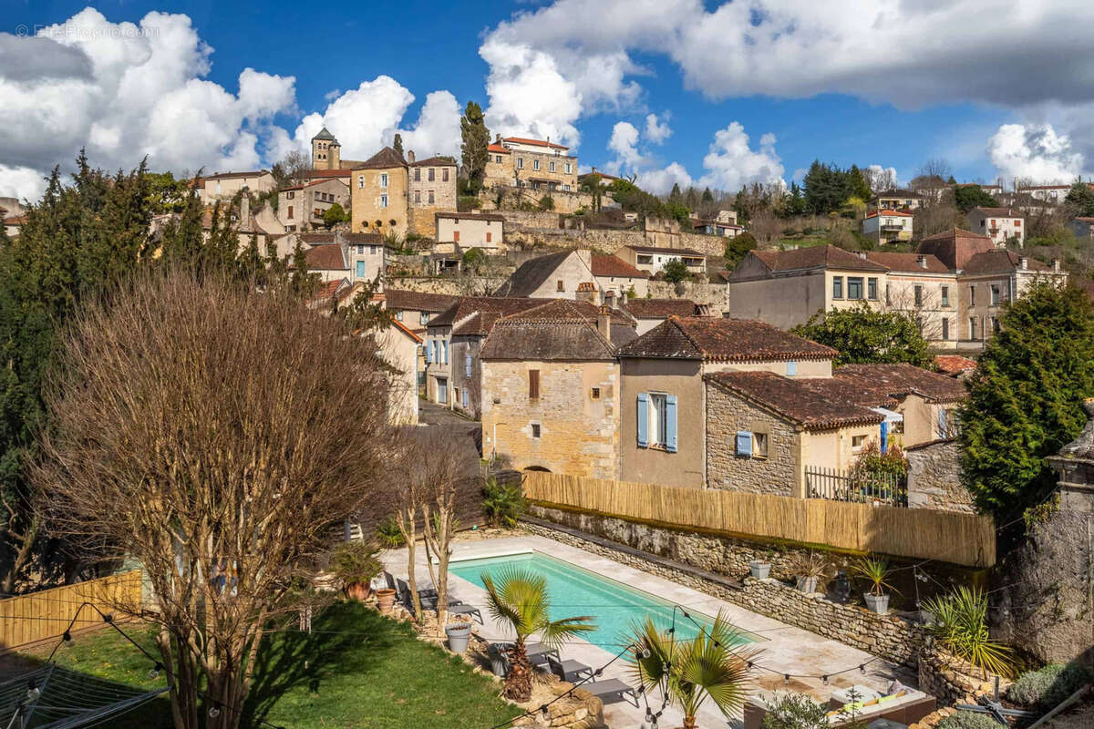 Maison à PUY-L'EVEQUE