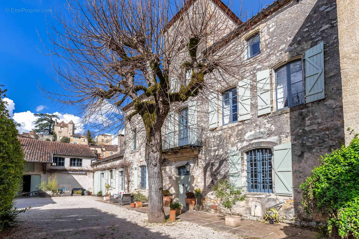 Maison à PUY-L'EVEQUE