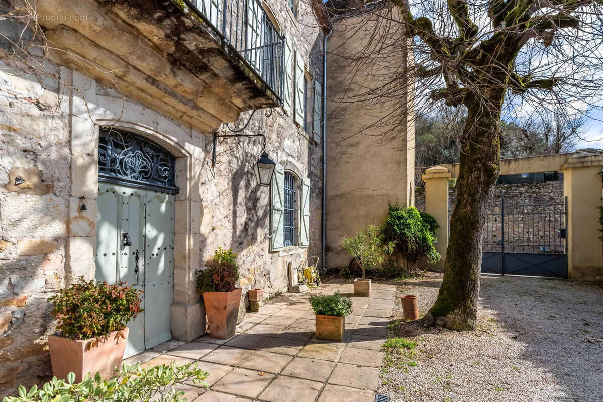 Maison à PUY-L'EVEQUE