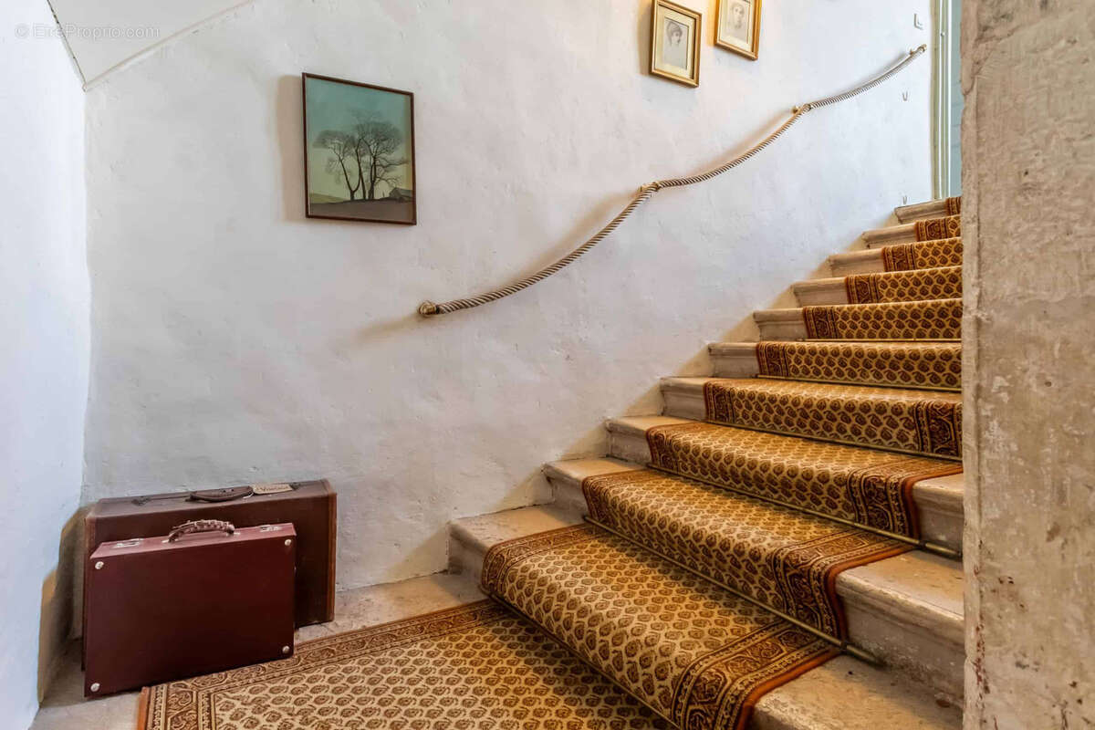 Maison à PUY-L'EVEQUE