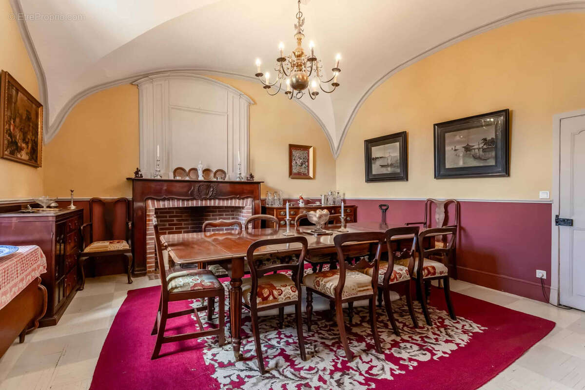 Maison à PUY-L'EVEQUE