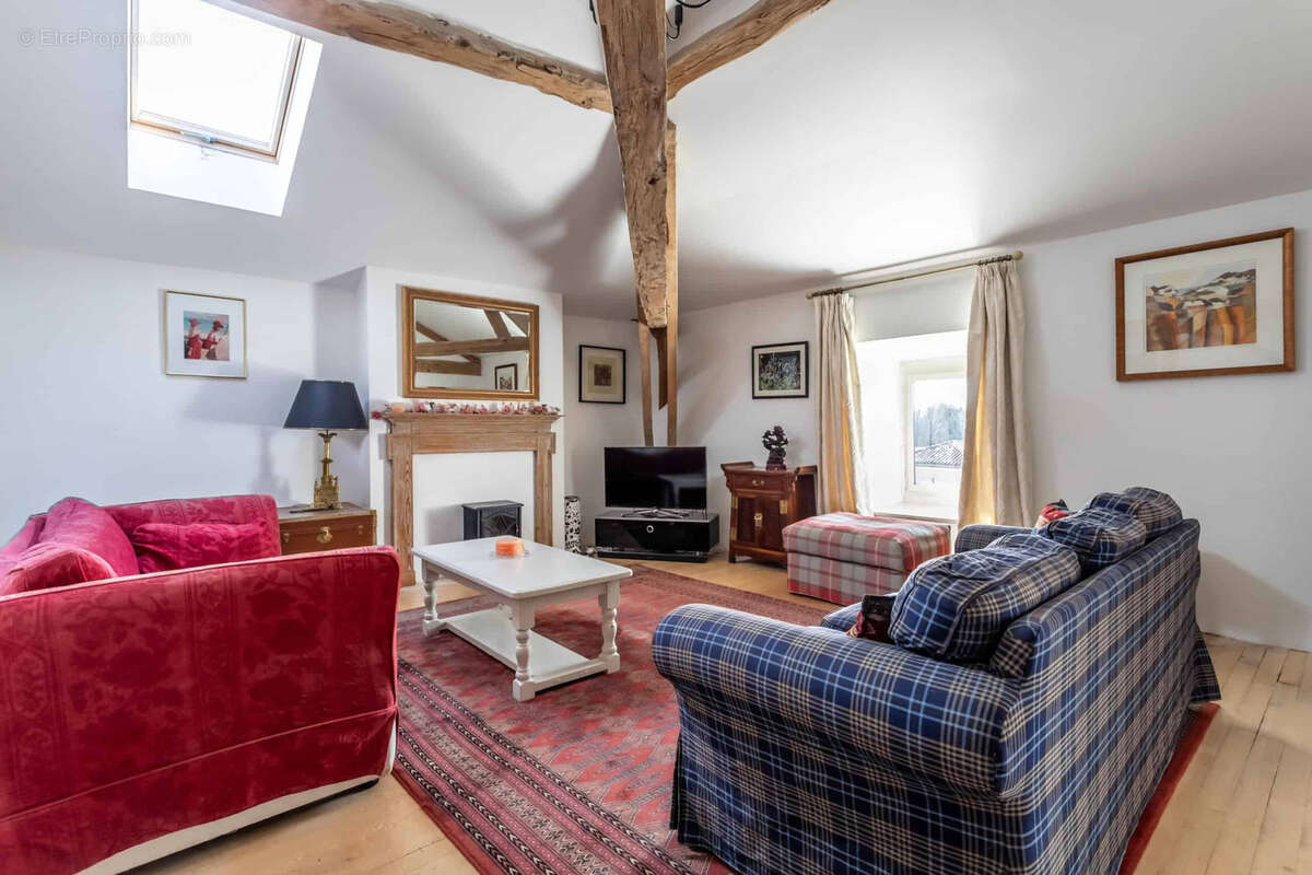 Maison à PUY-L'EVEQUE