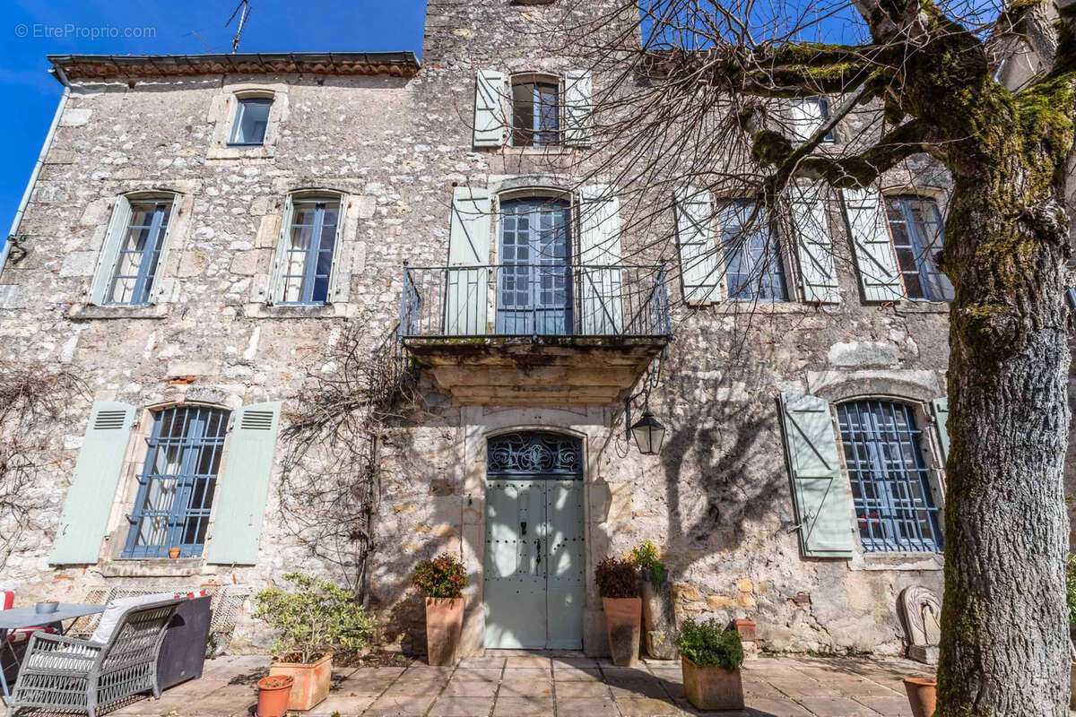 Maison à PUY-L'EVEQUE