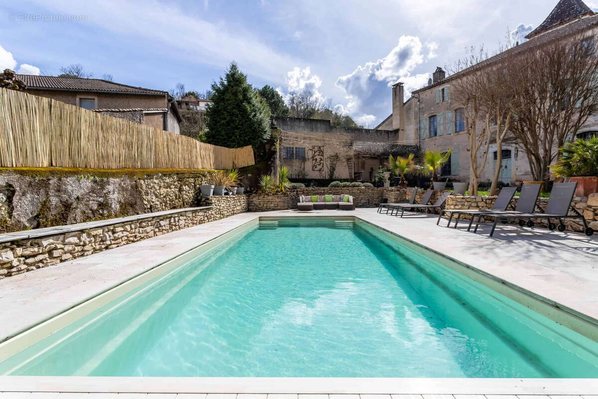 Maison à PUY-L'EVEQUE