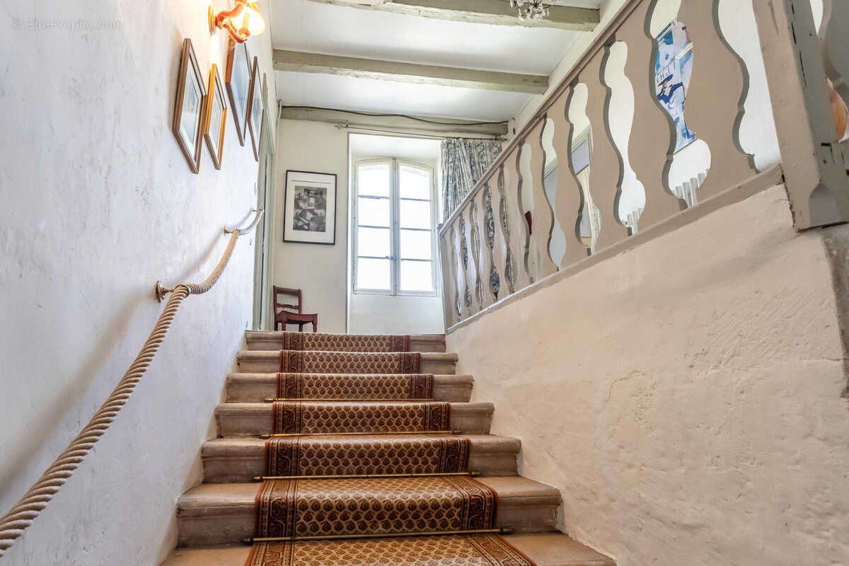 Maison à PUY-L'EVEQUE