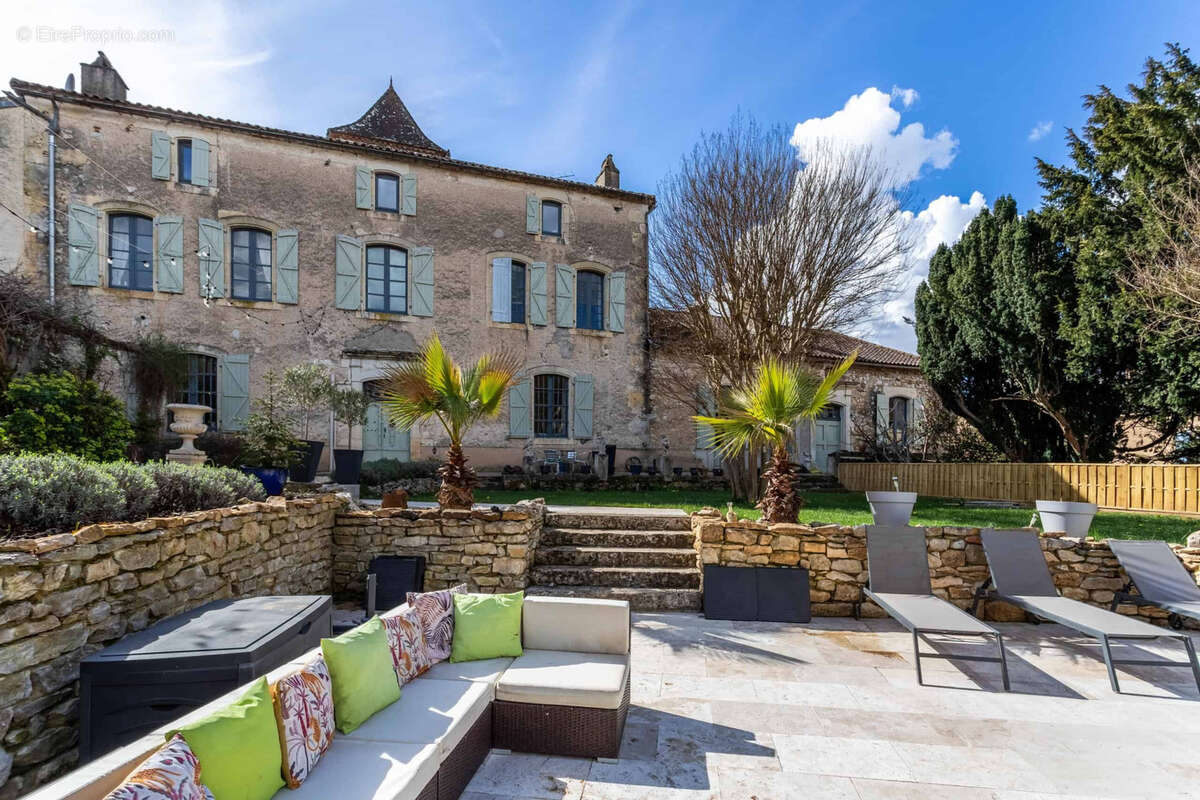 Maison à PUY-L'EVEQUE