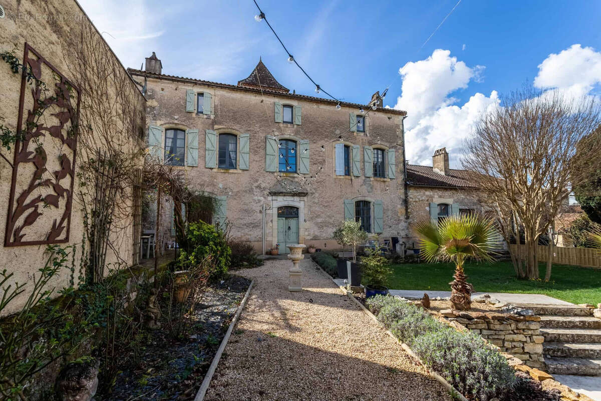Maison à PUY-L'EVEQUE