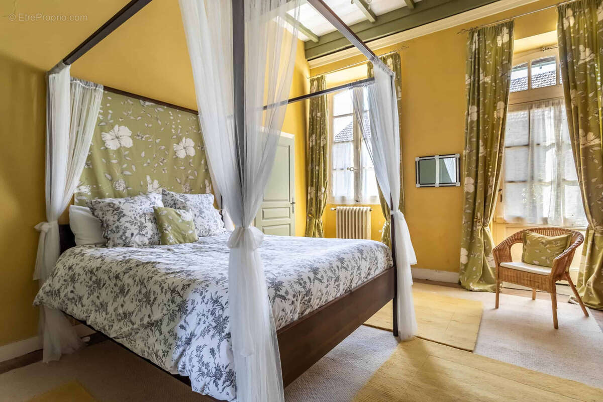 Maison à PUY-L'EVEQUE