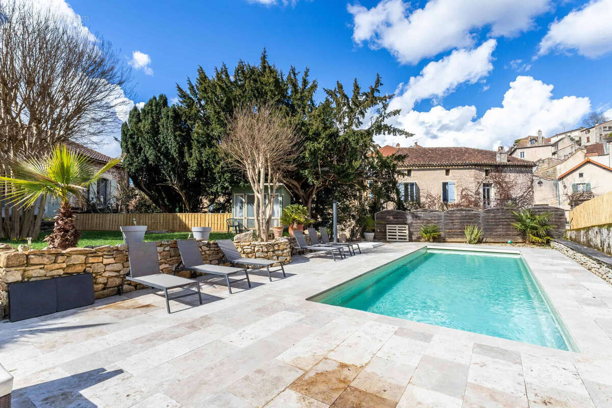 Maison à PUY-L'EVEQUE