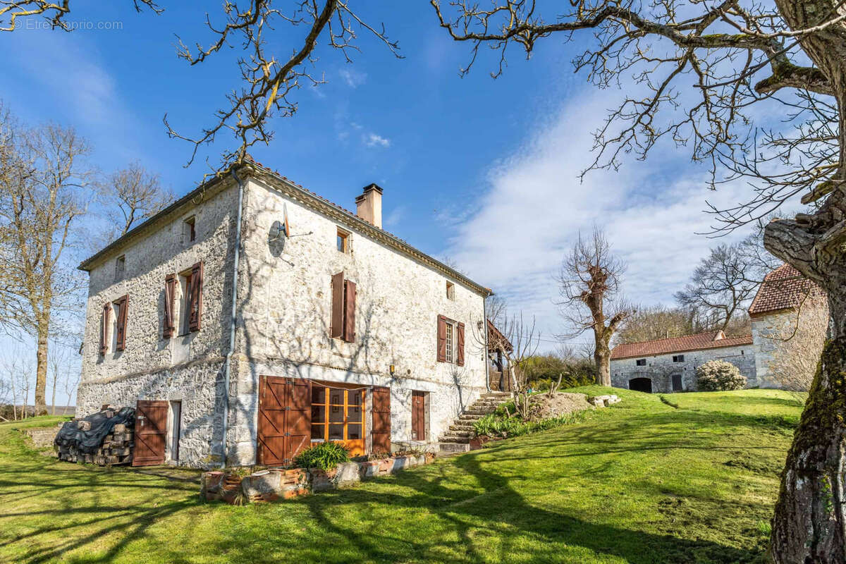 Maison à VILLENEUVE-SUR-LOT