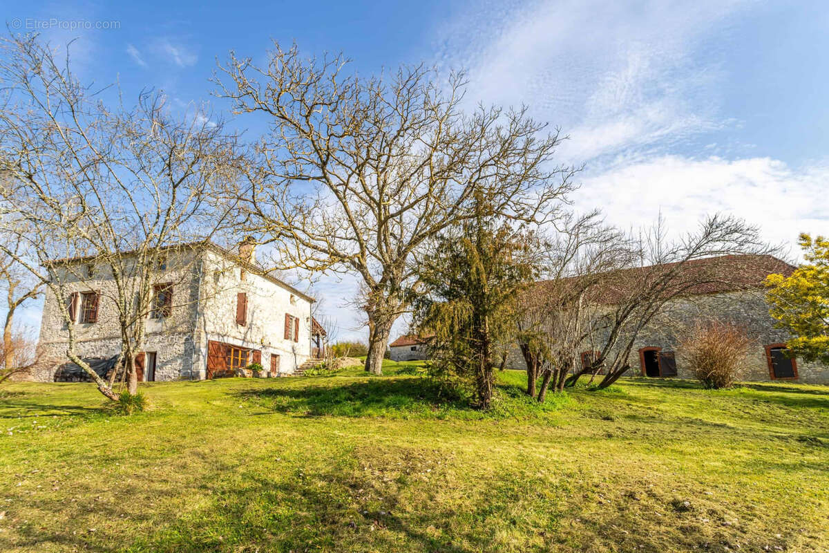 Maison à VILLENEUVE-SUR-LOT