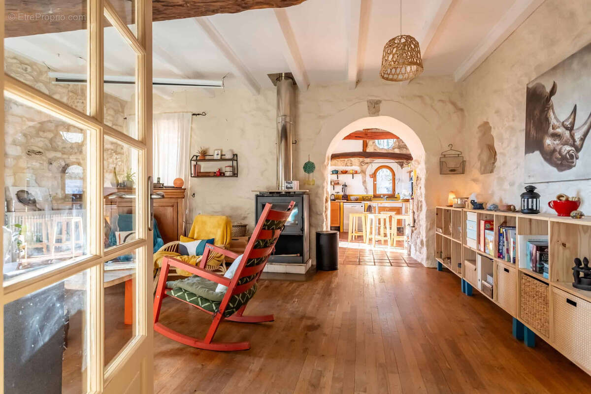 Maison à MONTAIGU-DE-QUERCY