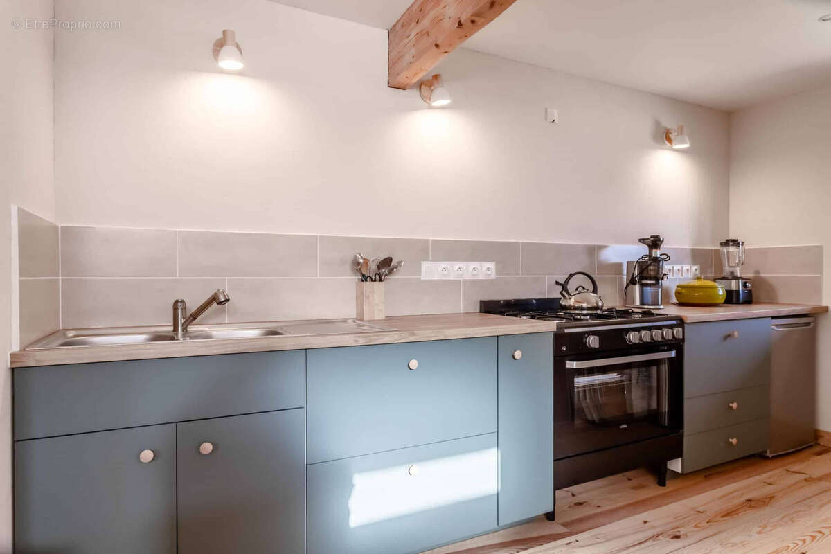 Maison à MONTAIGU-DE-QUERCY