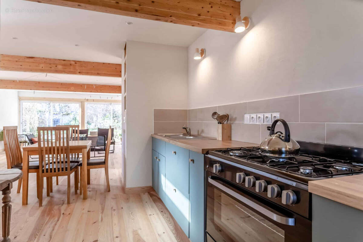 Maison à MONTAIGU-DE-QUERCY