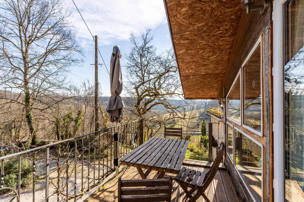 Maison à MONTAIGU-DE-QUERCY
