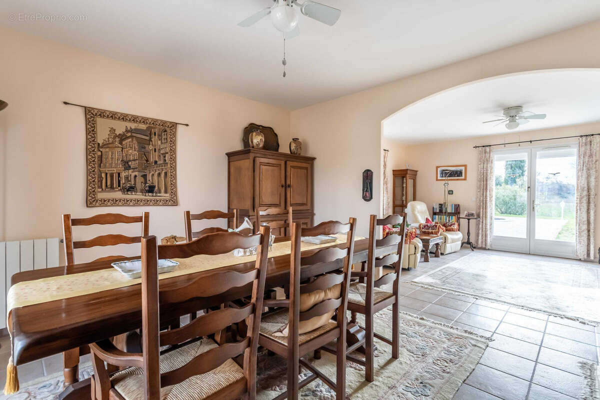 Maison à LAROQUE-TIMBAUT