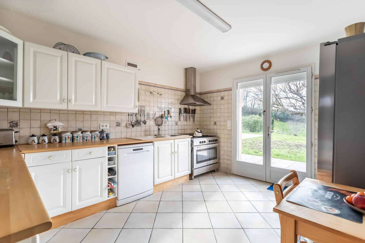 Maison à LAROQUE-TIMBAUT