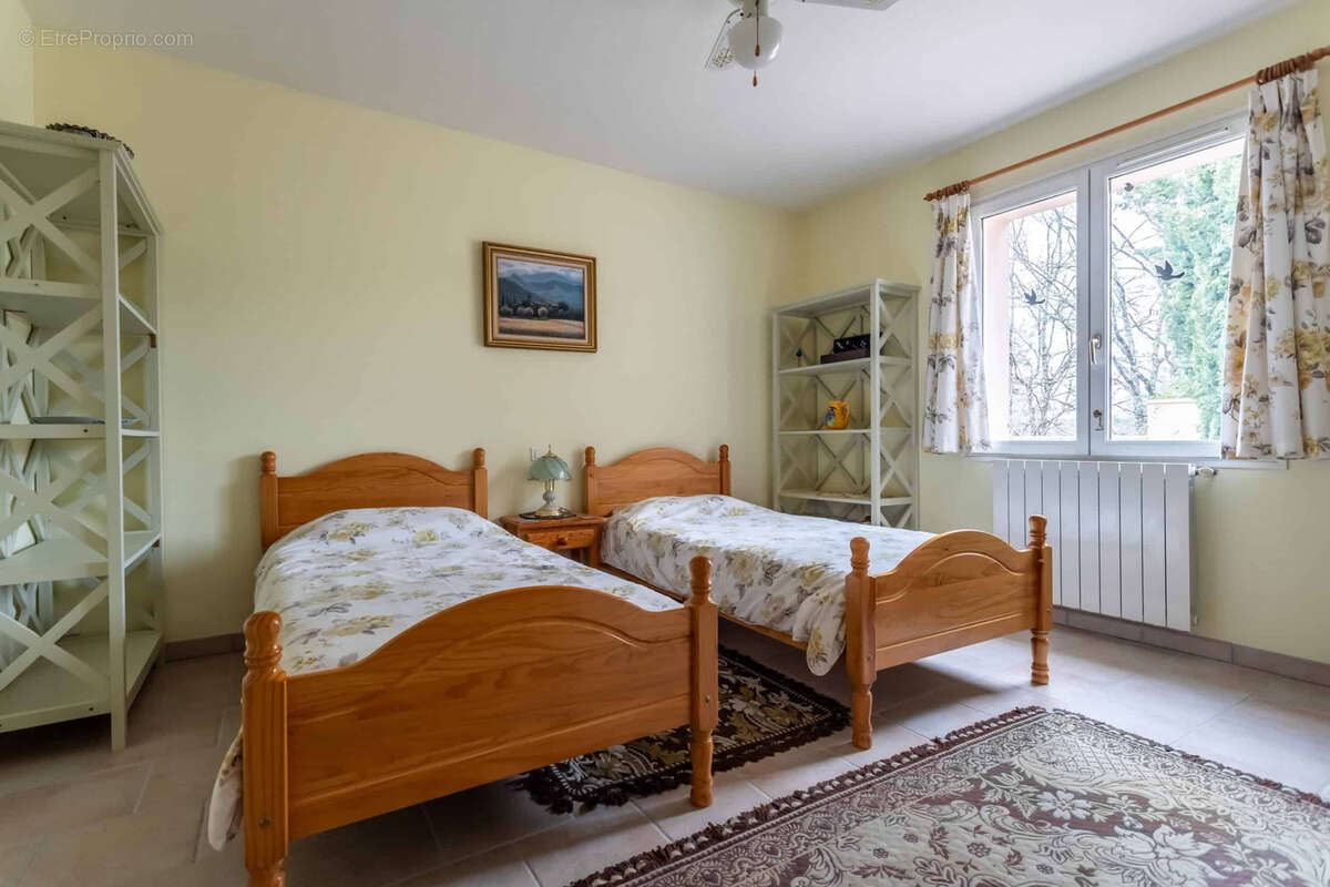 Maison à LAROQUE-TIMBAUT