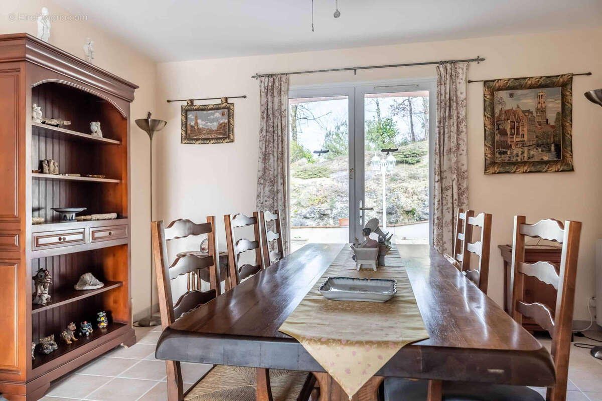 Maison à LAROQUE-TIMBAUT