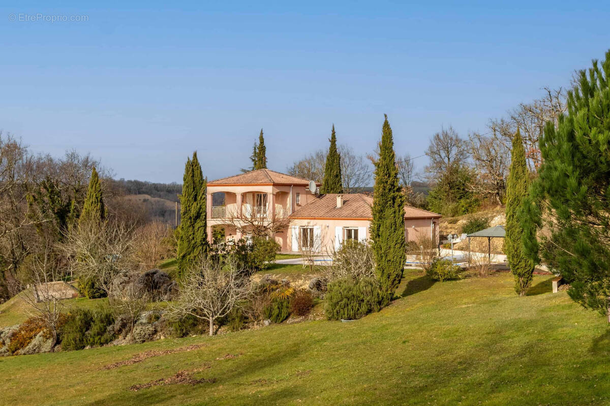 Maison à LAROQUE-TIMBAUT