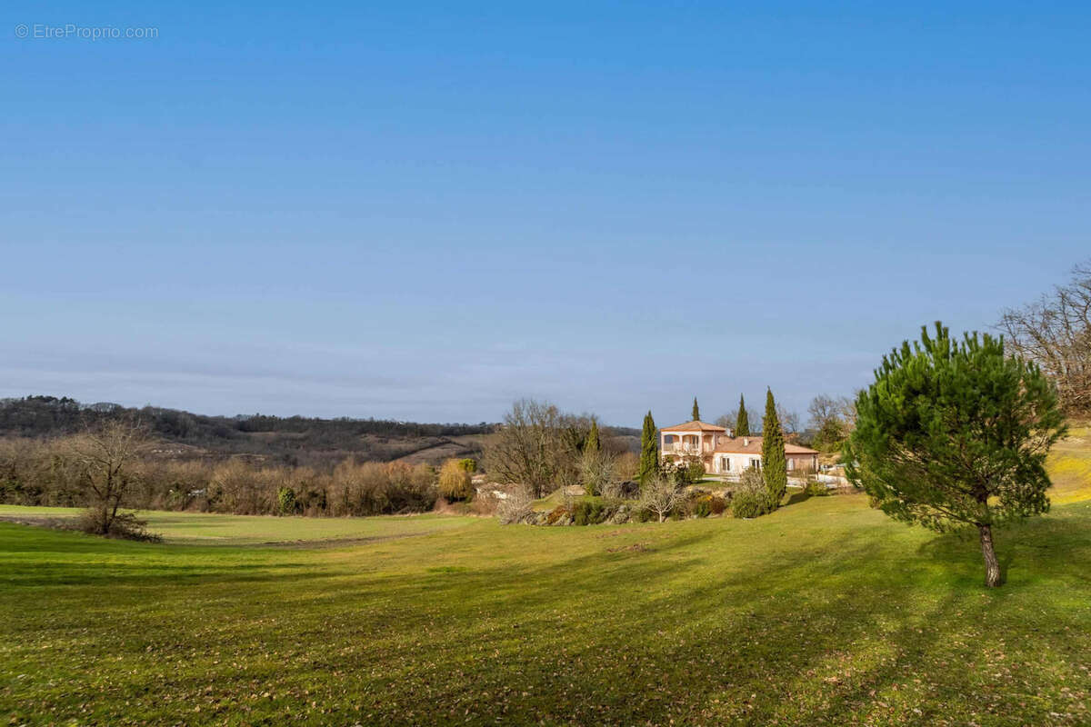 Maison à LAROQUE-TIMBAUT