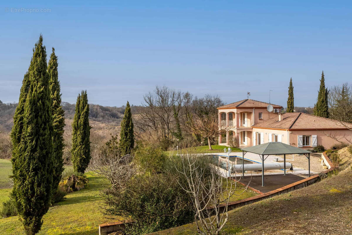 Maison à LAROQUE-TIMBAUT