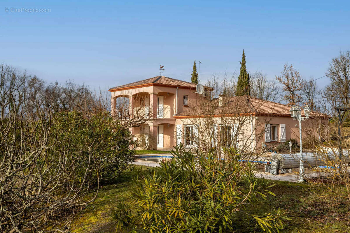 Maison à LAROQUE-TIMBAUT