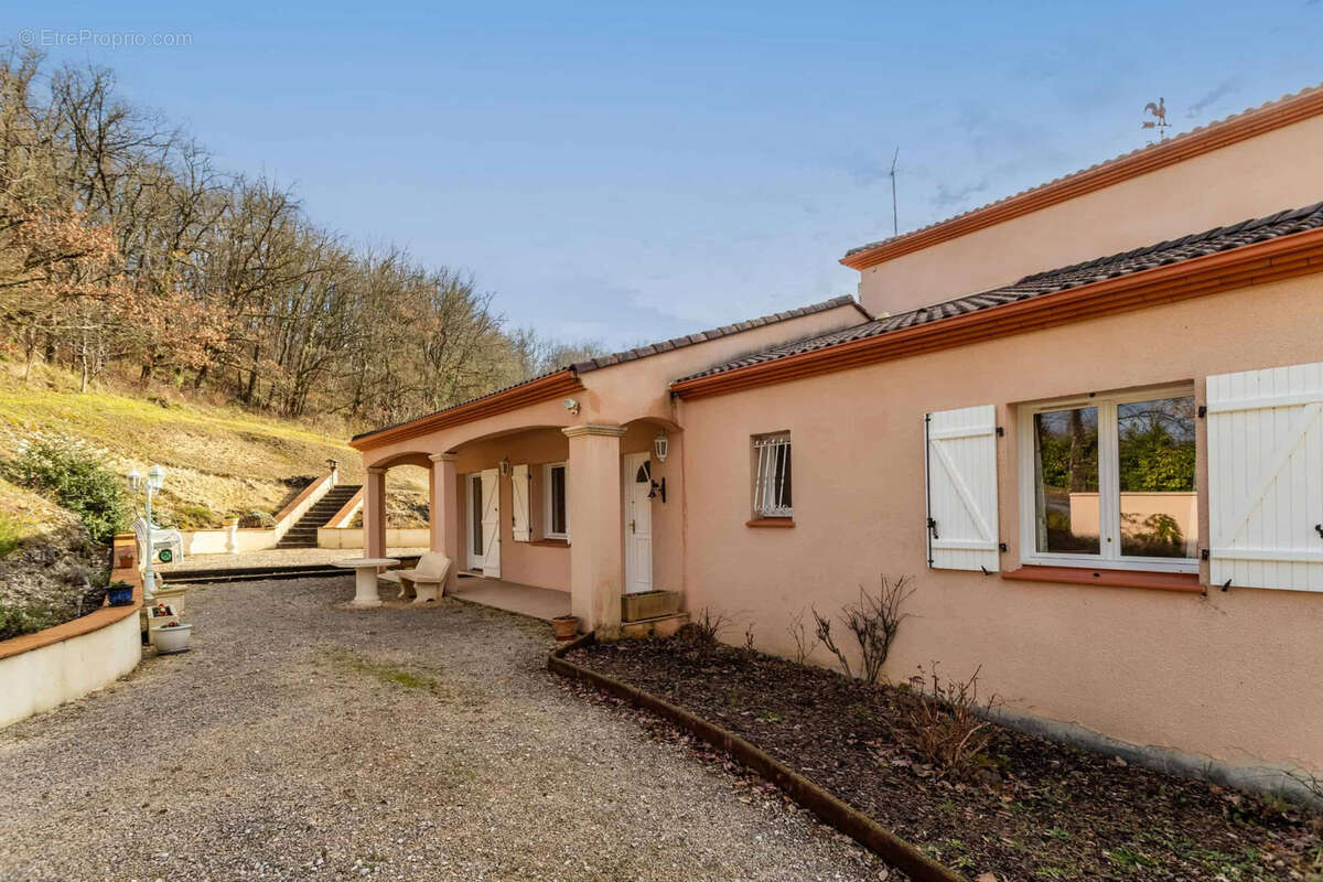 Maison à LAROQUE-TIMBAUT