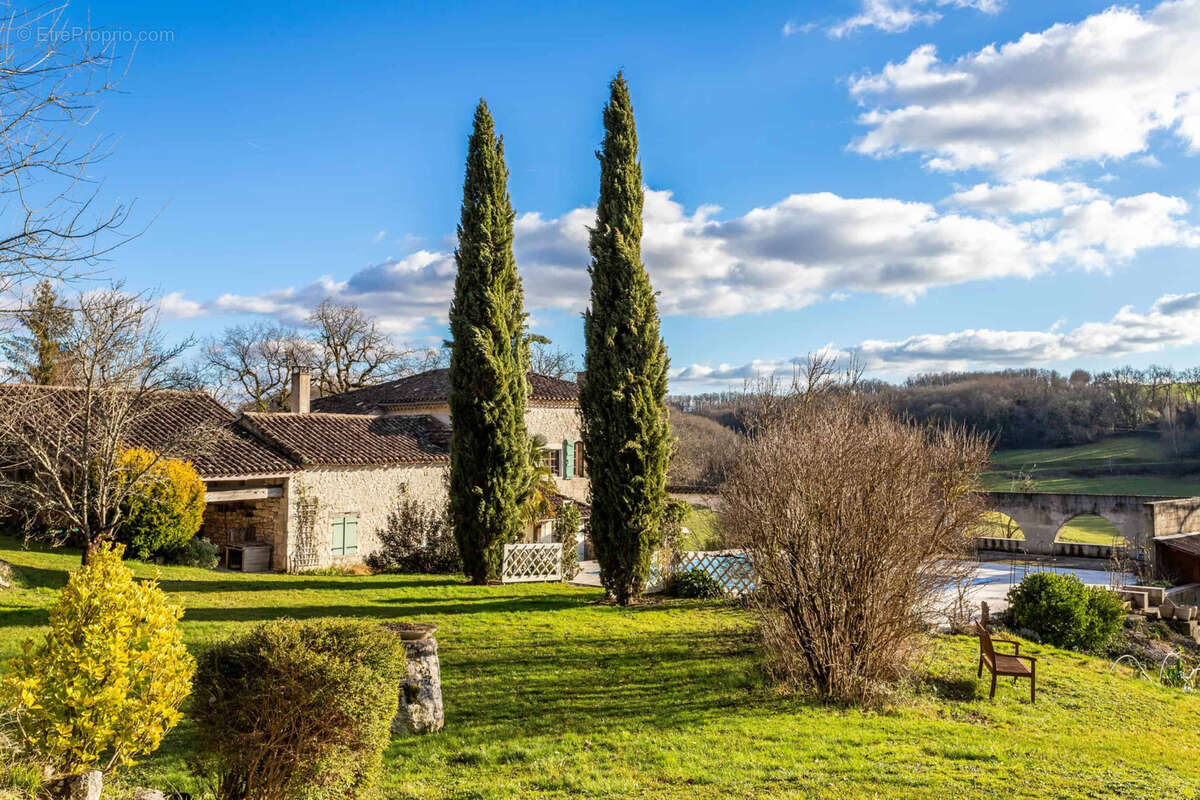 Maison à BOURG-DE-VISA