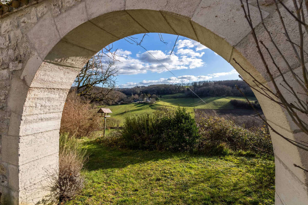 Maison à BOURG-DE-VISA