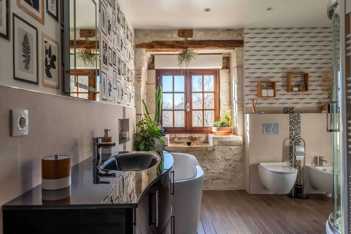 Maison à BOURG-DE-VISA