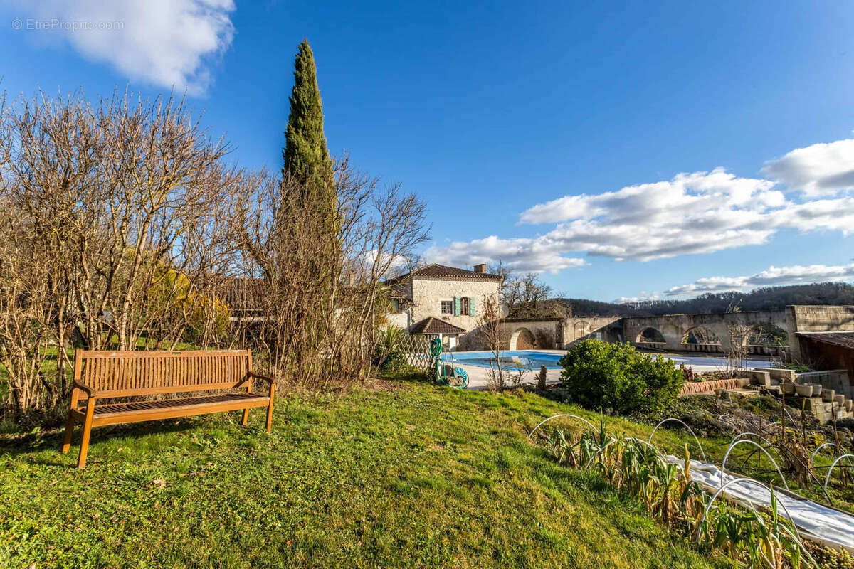 Maison à BOURG-DE-VISA