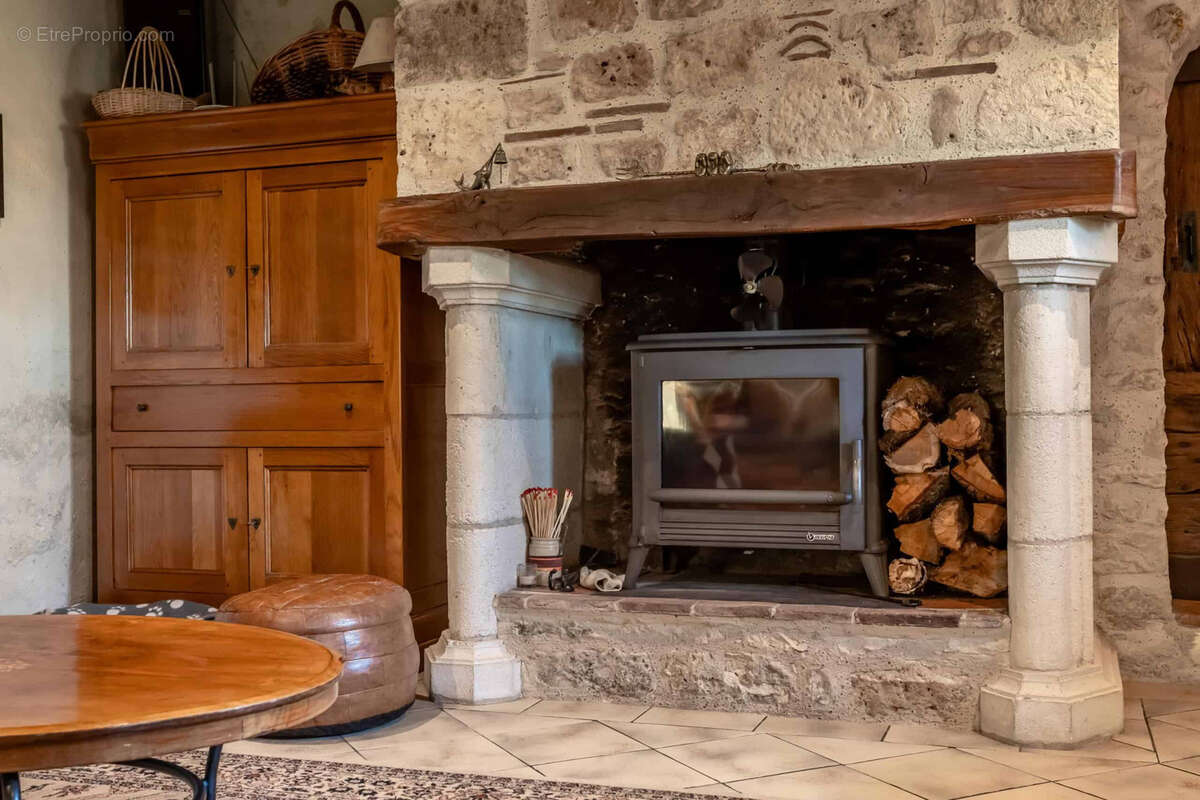 Maison à BOURG-DE-VISA