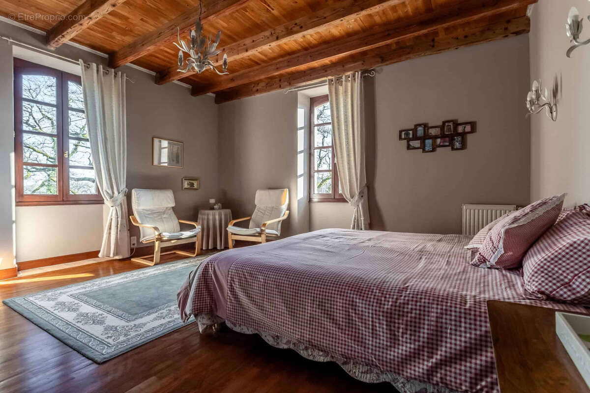 Maison à BOURG-DE-VISA