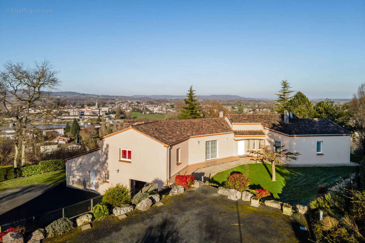 Maison à PENNE-D&#039;AGENAIS