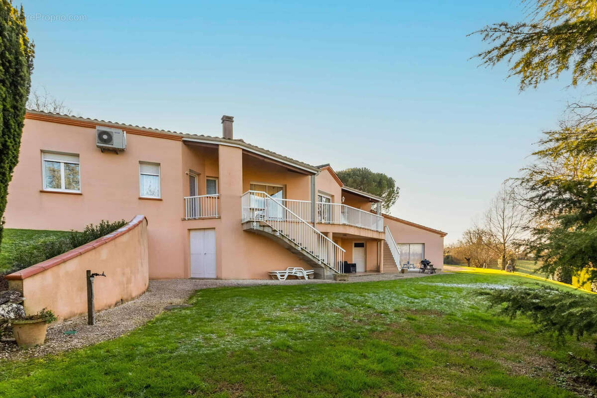 Maison à PENNE-D&#039;AGENAIS