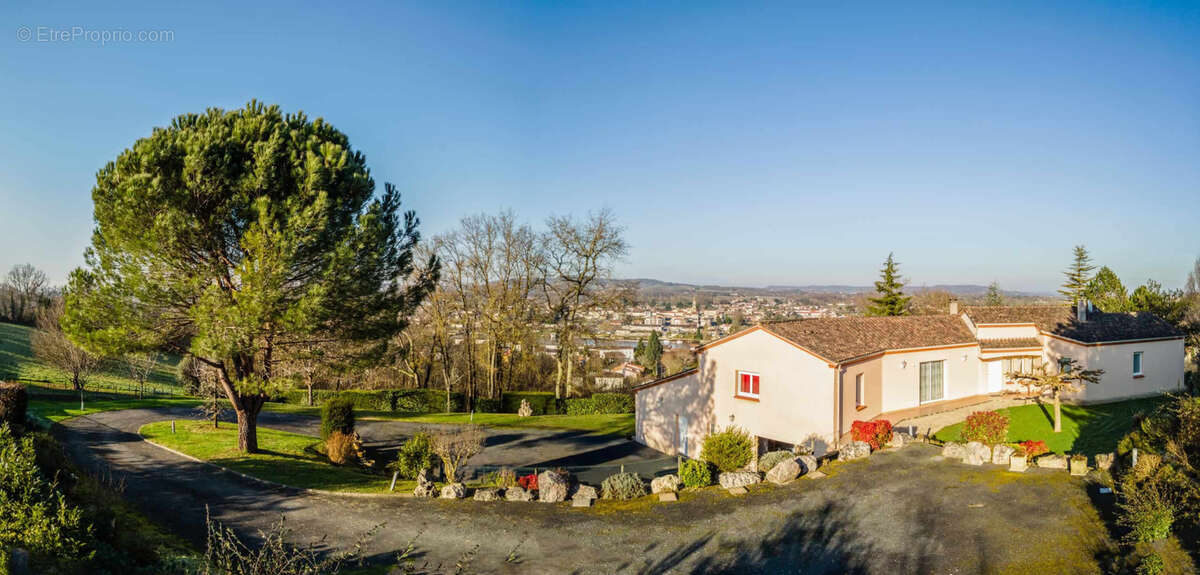Maison à PENNE-D&#039;AGENAIS