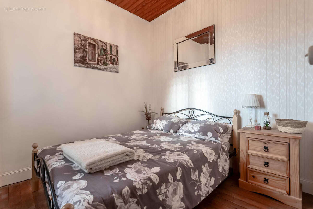 Maison à MONFLANQUIN