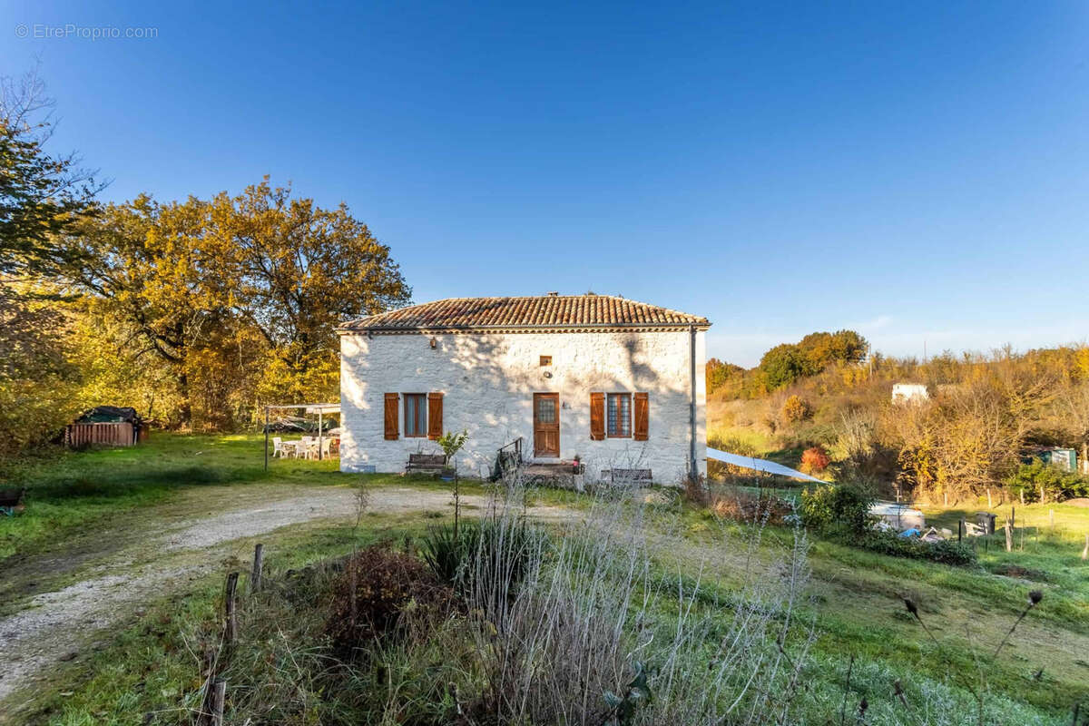 Maison à CASTELSAGRAT