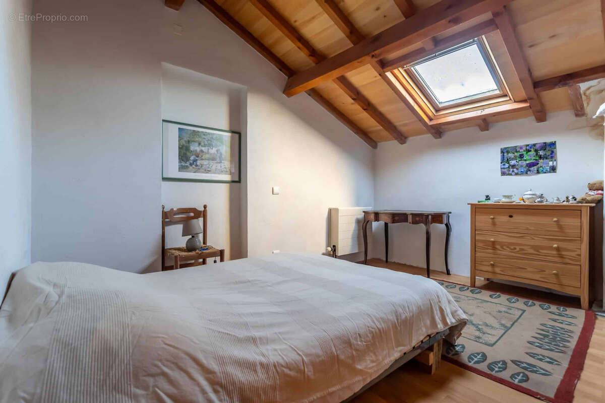 Maison à CASTELSAGRAT