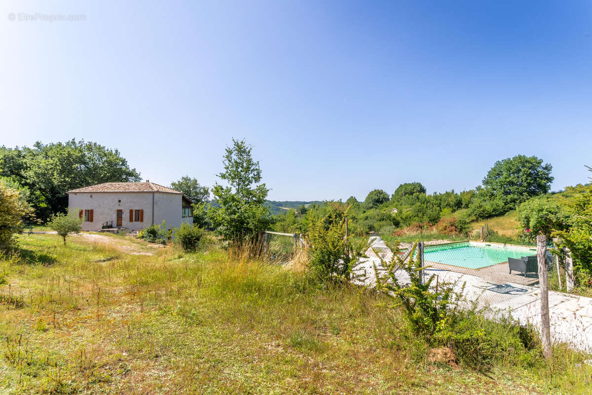 Maison à CASTELSAGRAT