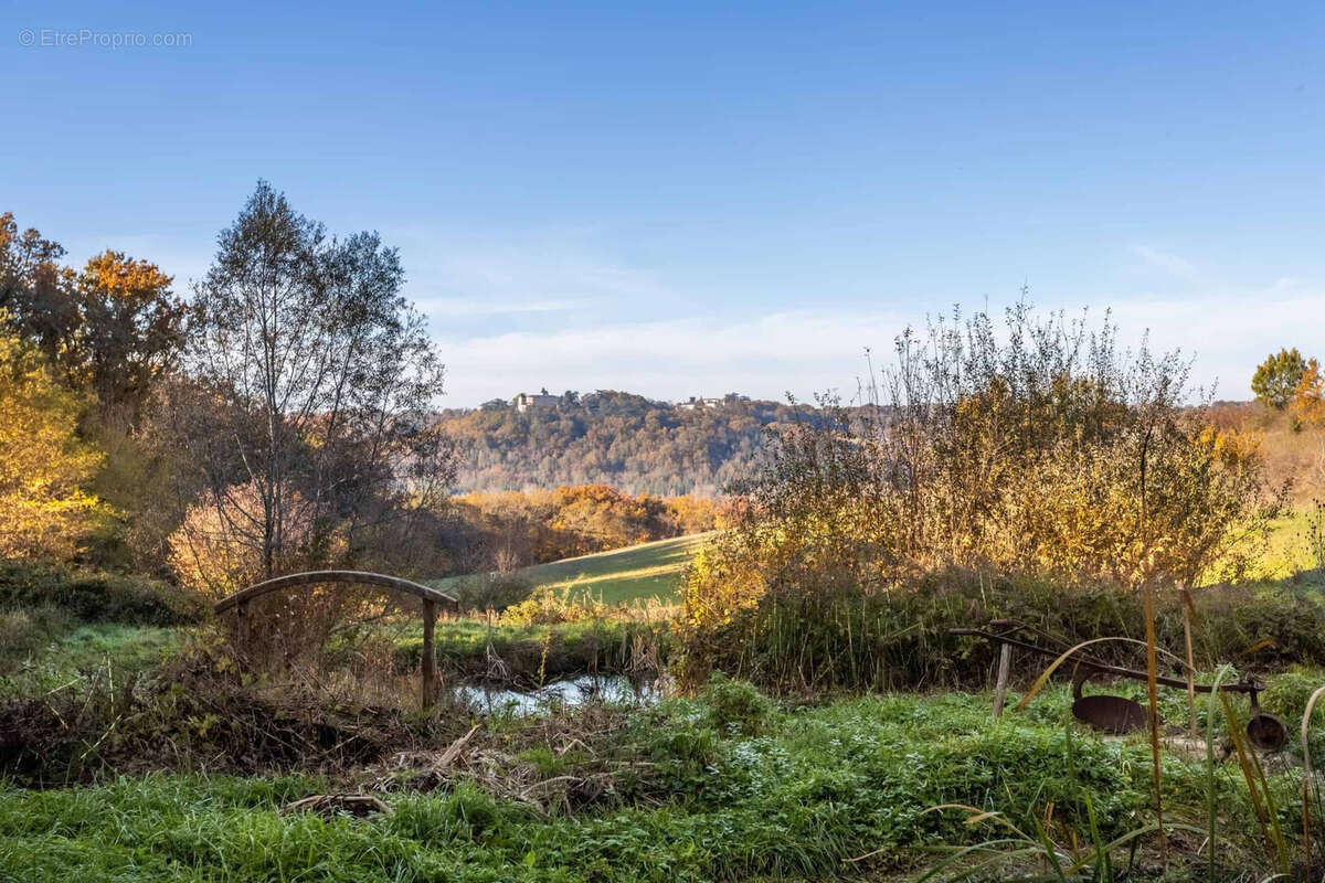 Maison à CASTELSAGRAT