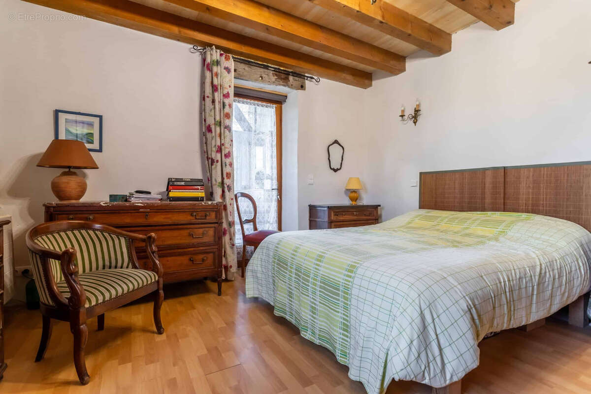 Maison à CASTELSAGRAT